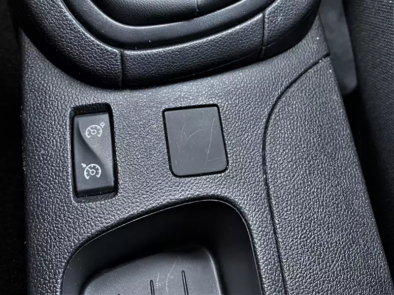 Renault Clio Business Energy TCe 75cv 18 75 CV Manual